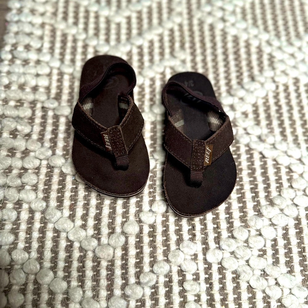 Reef Sandals - Brown Leather with back strap - Toddler Size 4